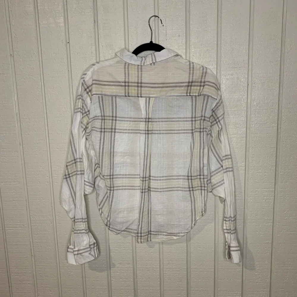 Free People cutie plaid button down top, size medium.